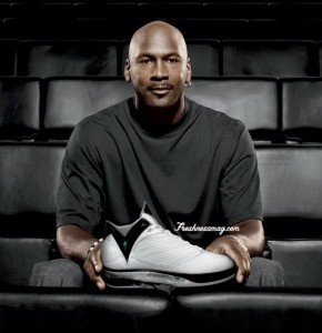 michael-jordan-holding-air-jordan-2009 - gidibase