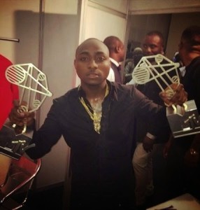 mama -davido - gidibase