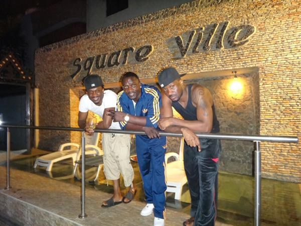akon-at-squareville with psqaure - gidibase