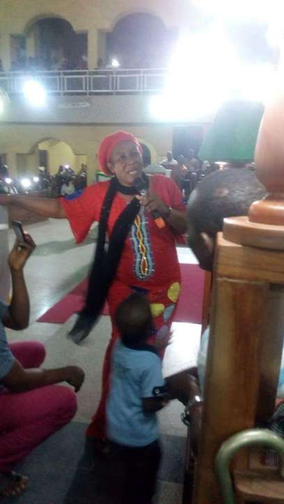 Patience-Ozokwor in church - gidibase